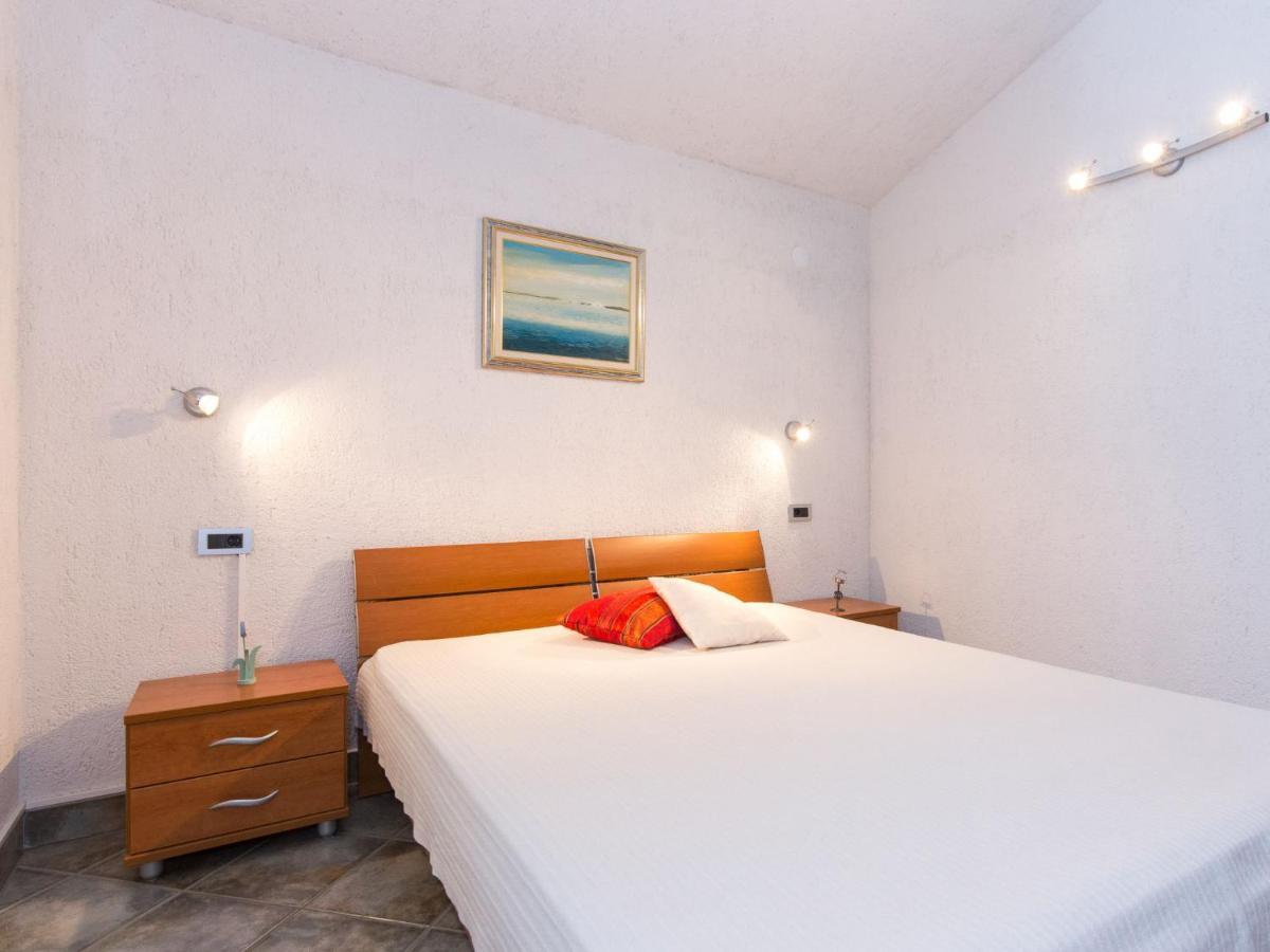 Apartment Starigrad-3 By Interhome Εξωτερικό φωτογραφία